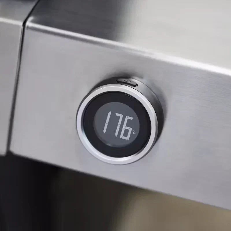 Genesis® EP-435W Gas Barbecue with Sear Zone and Side Burner